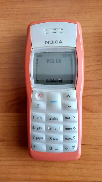 1100